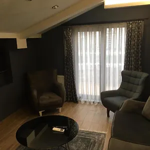Hola Suites Apart Otel